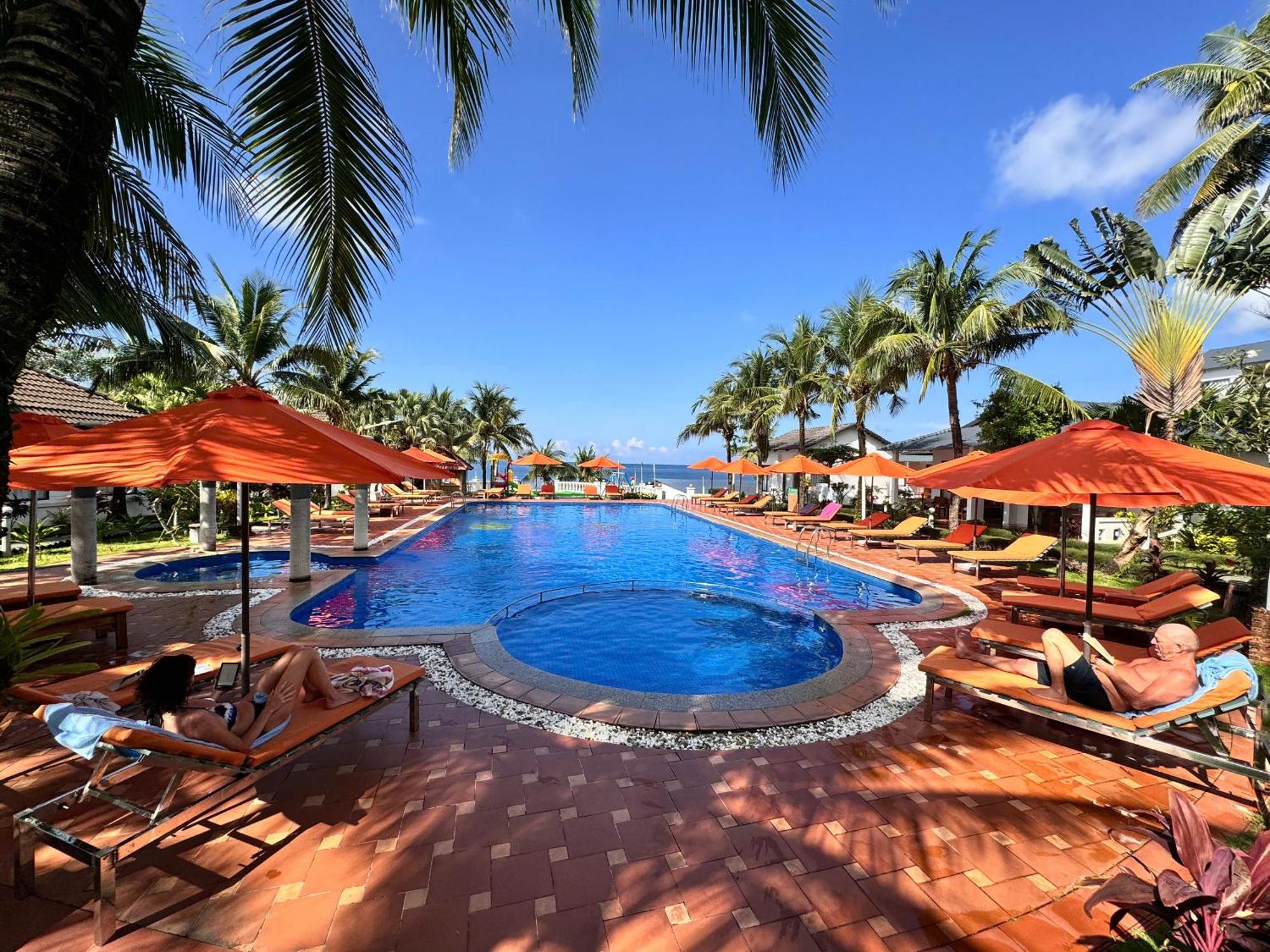 Orange Resort Дуонг-Донг Экстерьер фото